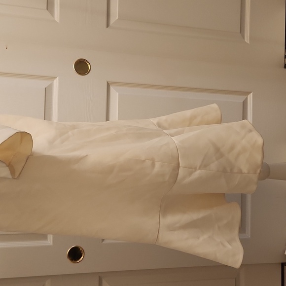 Embellished Women's Round Neck Cream Short Sleeve Fluted Hem Shift Dress Size XL - Picture 6 of 11